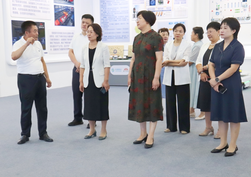 濰坊市婦聯黨組書記、主席王麗君一行到博陽機械參觀調研